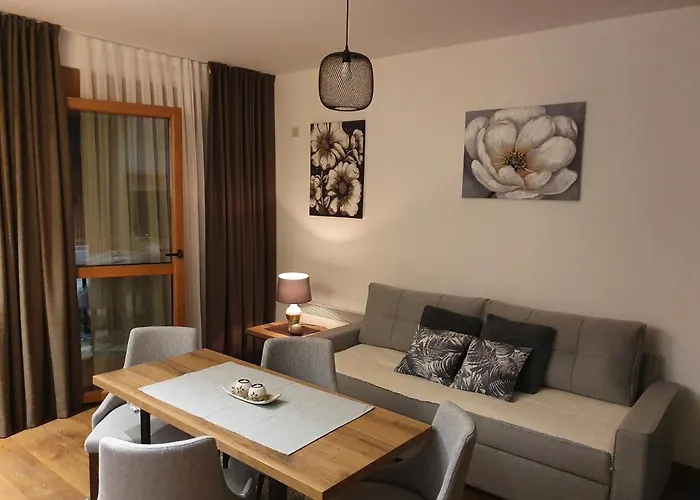 Aura J&p 아파트 즐라티보